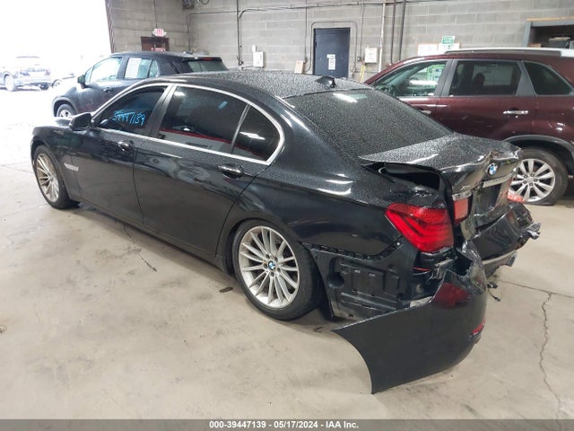 BMW 750li Xdrive 2015 WBAYF8C53FD654142 Image 3