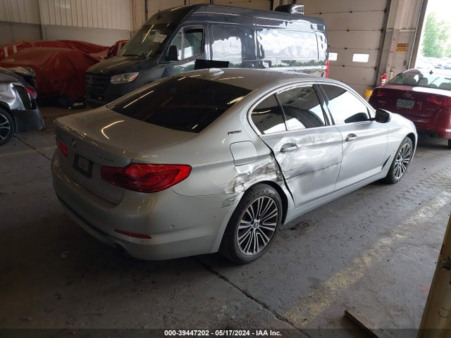 WBAJB1C59JG623912 BMW 530e Xdrive Iperformance