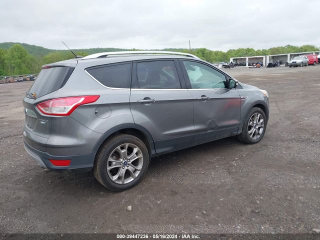 1FMCU9JX2EUE22882 Ford Escape Titanium