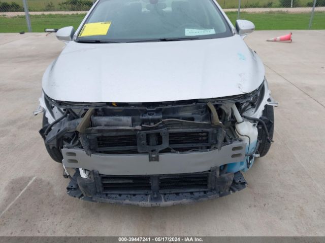1G4ZP5SZ5JU143575 Buick Lacrosse Essence