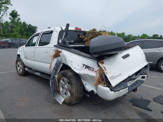 Toyota Tacoma Base V6 2015 3TMLU4ENXFM186052 Image 3