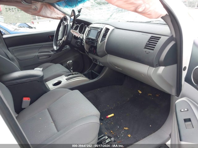 Toyota Tacoma Base V6 2015 3TMLU4ENXFM186052 Image 5