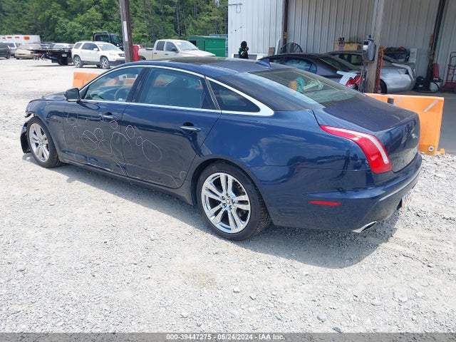 2013 JAGUAR XJ SAJWA2GB8DLV49042 Photo 2