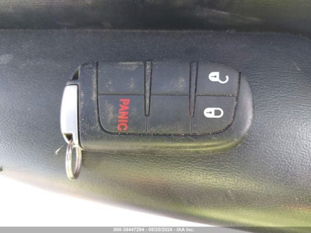 3C4PDCBB7KT798876 Dodge JOURNEY SE