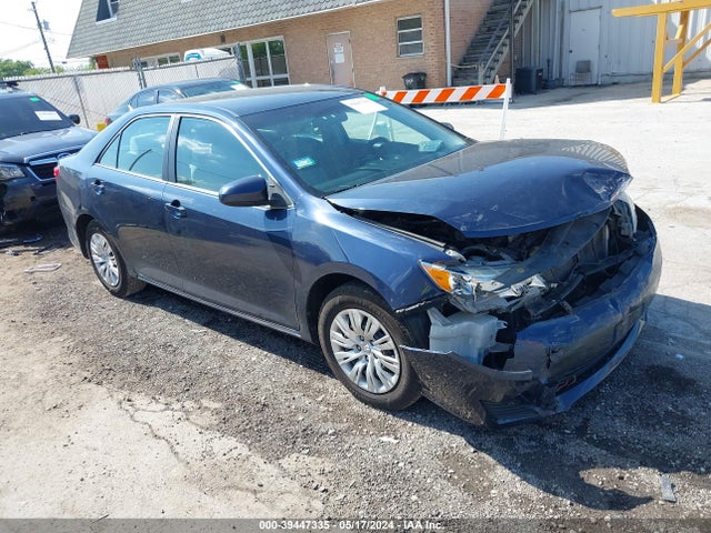Toyota CAMRY LE 2014 4T4BF1FK4ER410114 main image