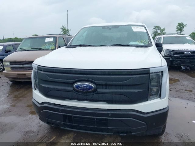 1FTVW1EL5NWG02460 Ford F-150 Lightning Pro