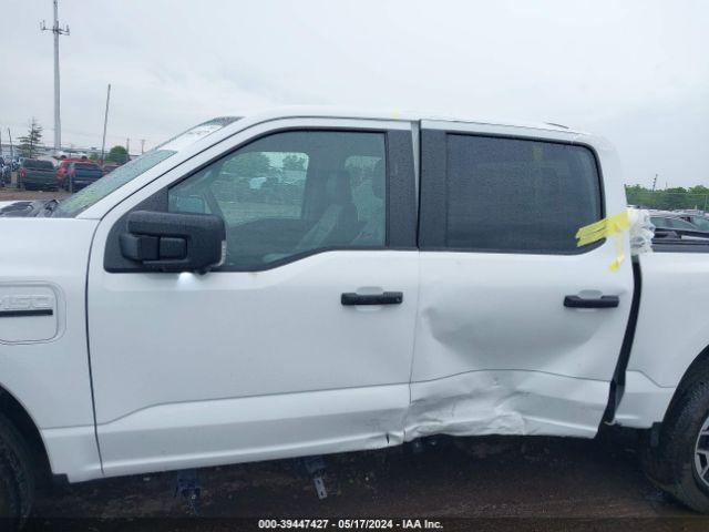 1FTVW1EL5NWG02460 Ford F-150 Lightning Pro