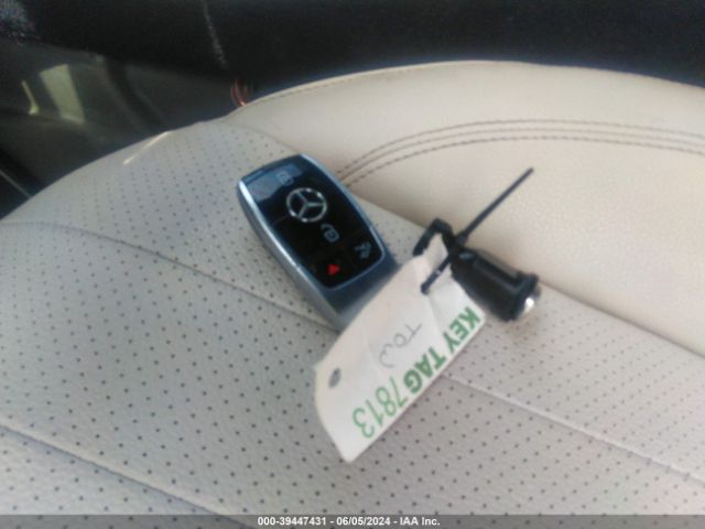 WDDZF4KB9HA228439 Mercedes-Benz E 300 4matic
