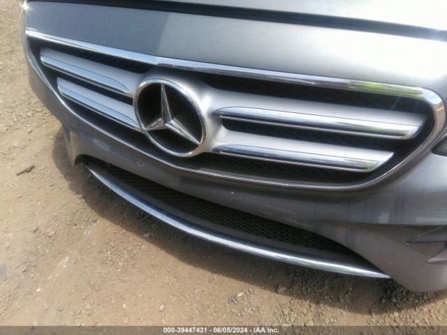WDDZF4KB9HA228439 Mercedes-Benz E 300 4matic