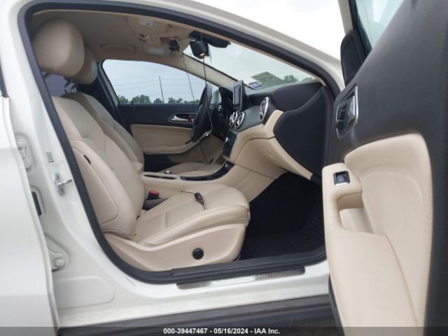 WDCTG4EB2HJ318521 Mercedes-Benz GLA 250