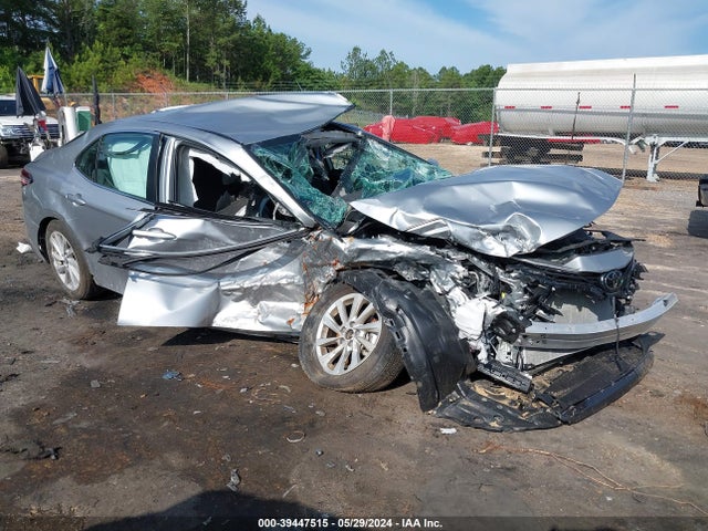 Toyota CAMRY LE 2022 4T1C11AK0NU044818 главное изображение