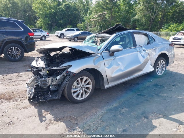 Toyota CAMRY LE 2022 4T1C11AK0NU044818 Image 2