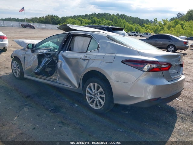 Toyota CAMRY LE 2022 4T1C11AK0NU044818 Image 3