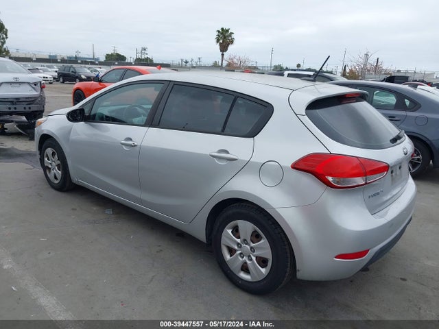 KIA FORTE LX 2017 KNAFK5A85H5667311 Image 3