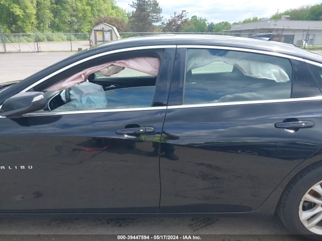 Chevrolet MALIBU LT 2018 1G1ZD5ST5JF141878 Image 14