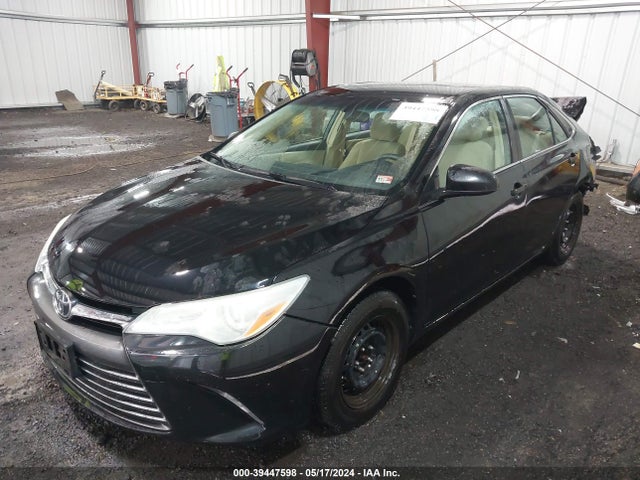 Toyota CAMRY LE 2016 4T4BF1FK9GR535077 Image 2