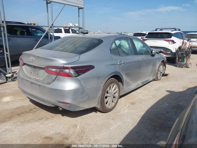 Toyota CAMRY LE 2024 4T1R11AK2RU223278 Image 4