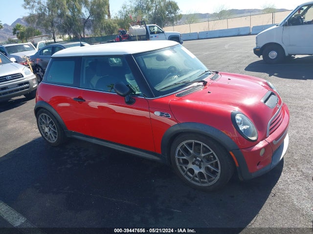 2005 MINI COOPER S WMWRE33525TL14138 Photo 0