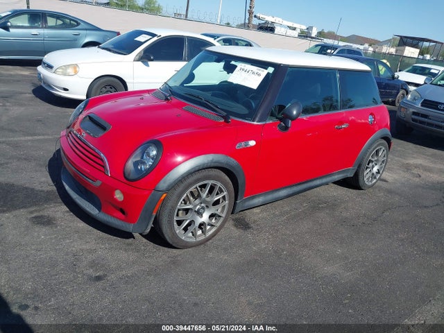 2005 MINI COOPER S WMWRE33525TL14138 Photo 1