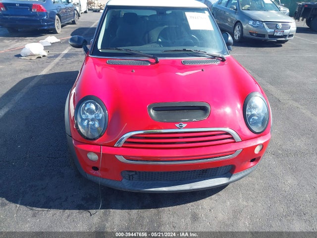 2005 MINI COOPER S WMWRE33525TL14138 Photo 5