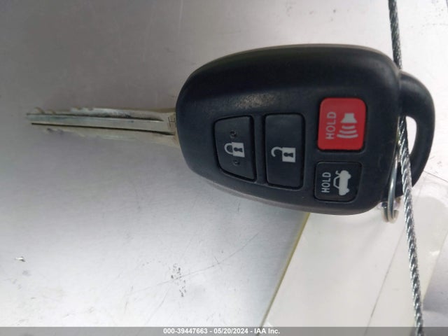 Toyota COROLLA LE 2016 5YFBURHE4GP515407 Image 11
