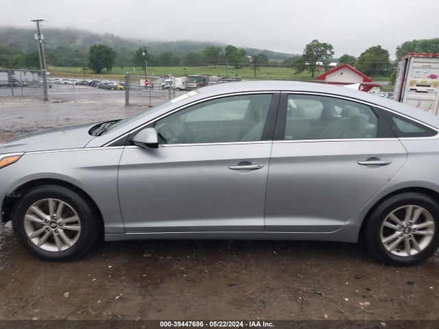 Hyundai SONATA SE 2015 5NPE24AFXFH153457 Image 14