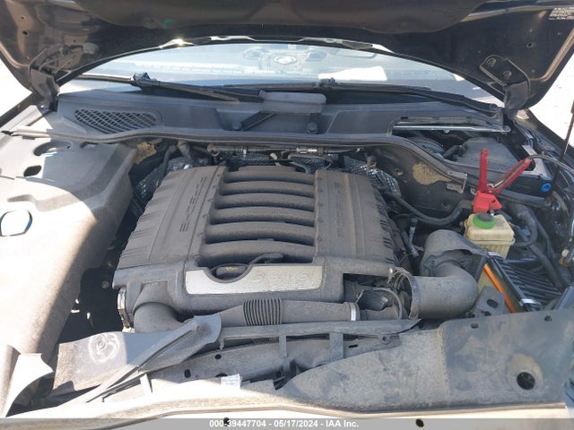 2017 PORSCHE CAYENNE WP1AA2A29HKA89014 Photo 9