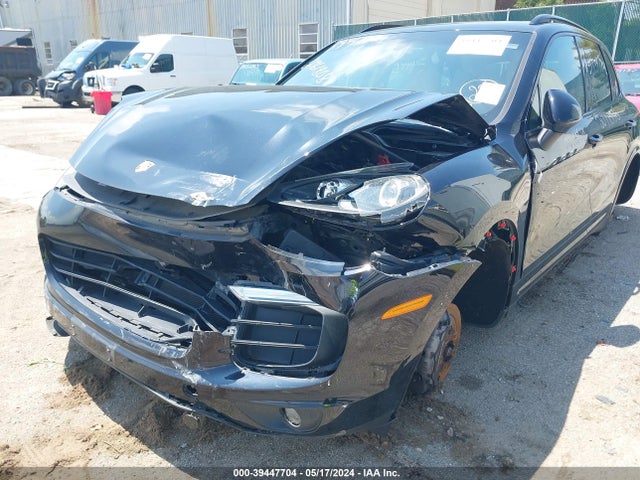 2017 PORSCHE CAYENNE WP1AA2A29HKA89014 Photo 5