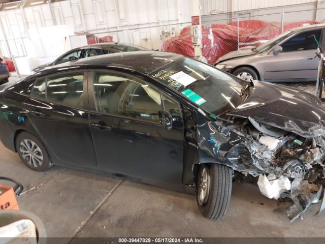 JTDL9RFU0L3020544 Toyota Prius Le Awd-e