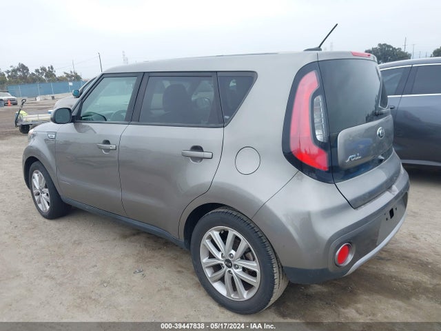 KIA SOUL + 2018 KNDJP3A56J7575045 Image 3