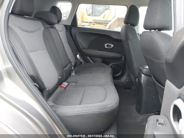 KIA SOUL + 2018 KNDJP3A56J7575045 Image 8