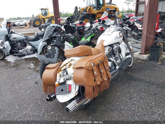 2017 INDIAN MOTORCYCLE CO. CHIEF 56KCCCAA4H3355111 Photo 3