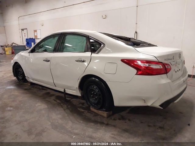 Nissan Altima 2.5 S 2016 1N4AL3AP1GN313585 Image 3