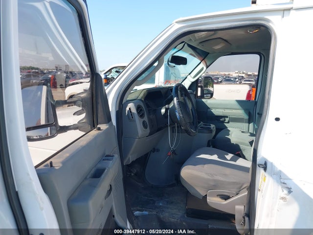 Ford E-250 Commercial 2014 1FTNE2EL5EDA28463 Image 15