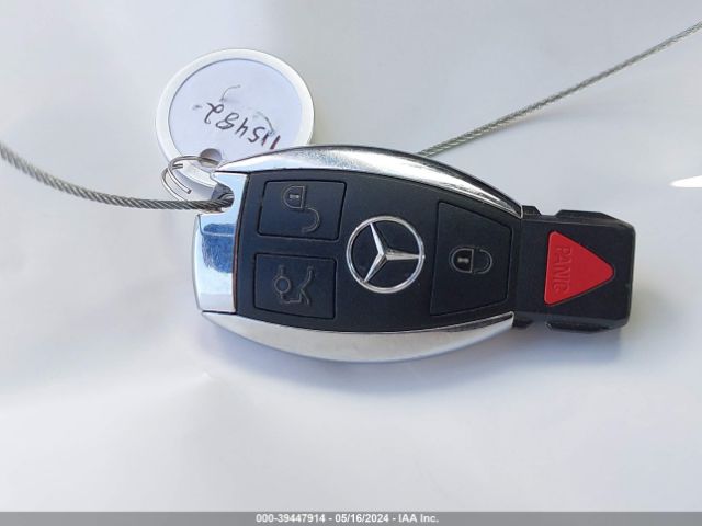 55SWF4JB2FU096111 Mercedes-Benz C 300 Luxury/sport