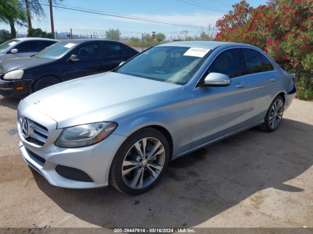 55SWF4JB2FU096111 Mercedes-Benz C 300 Luxury/sport