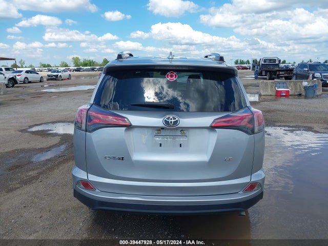 Toyota RAV4 LE 2018 JTMZFREV8JJ174831 Image 16