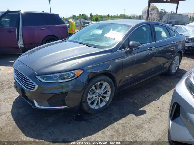 3FA6P0MU9KR239915 Ford Fusion Hybrid Sel