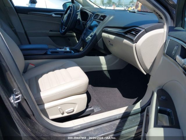 3FA6P0MU9KR239915 Ford Fusion Hybrid Sel