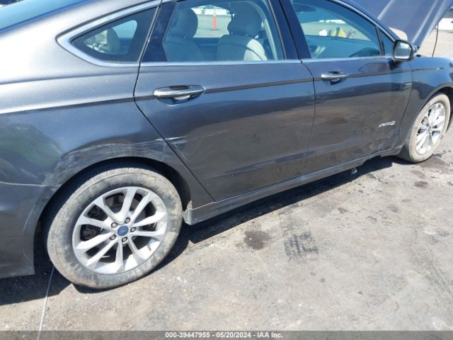 3FA6P0MU9KR239915 Ford Fusion Hybrid Sel