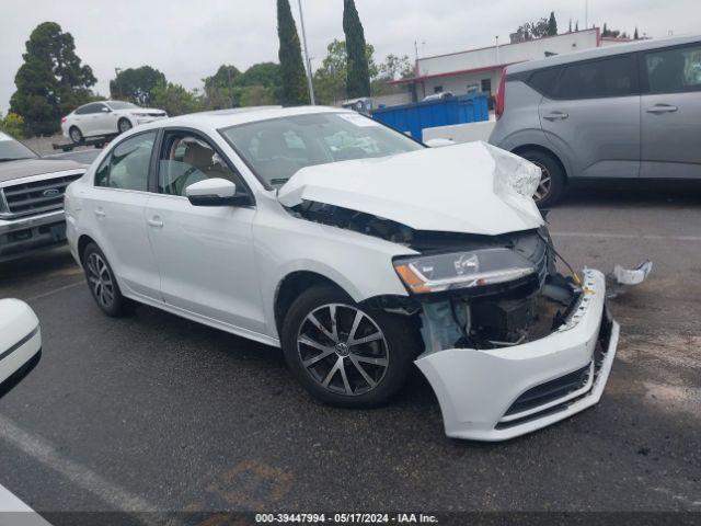 39447994 :رقم المزاد ، 3VWDB7AJ7HM313287 vin ، 2017 Volkswagen Jetta 1.4t Se مزاد بيع