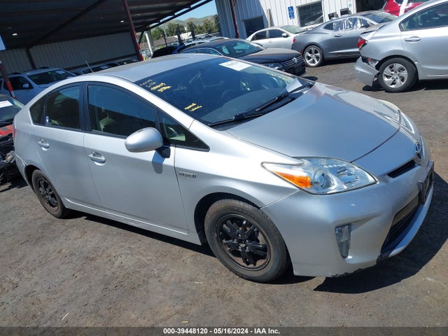 Toyota Prius Two 2015 JTDKN3DU5F0457260 Image 1
