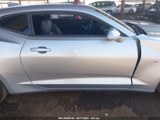 Chevrolet Camaro 2lt 2018 1G1FD1RS0J0130315 Image 14