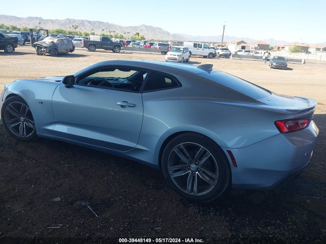 Chevrolet Camaro 2lt 2018 1G1FD1RS0J0130315 Image 3