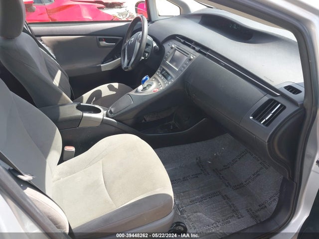 Toyota Prius Three 2015 JTDKN3DU0F1876630 Image 5