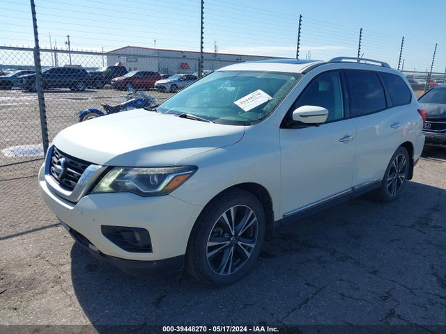Nissan Pathfinder Platinum 2017 5N1DR2MM5HC605959 Image 2