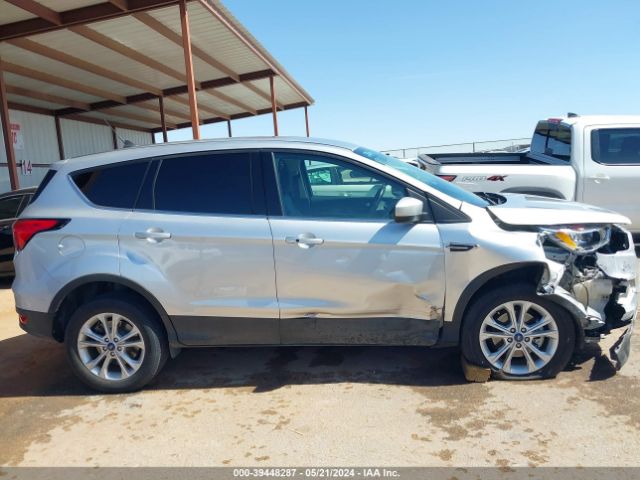 1FMCU0GD9KUA41664 Ford ESCAPE SE