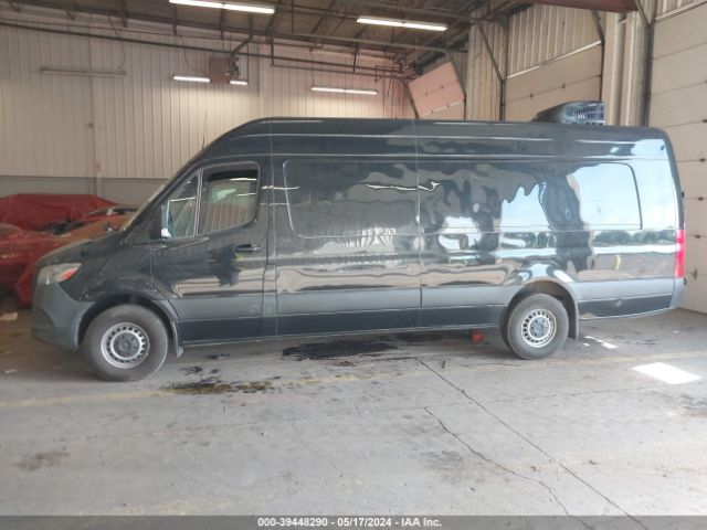 W1W4EDHY8LT025269 Mercedes-Benz Sprinter 2500 High Roof V6