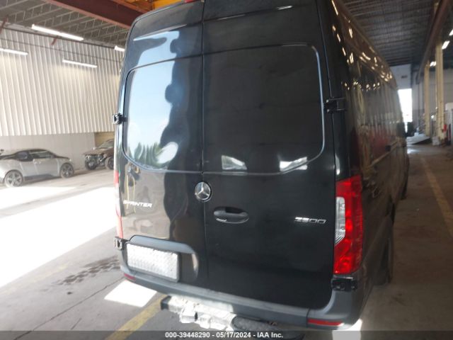 W1W4EDHY8LT025269 Mercedes-Benz Sprinter 2500 High Roof V6