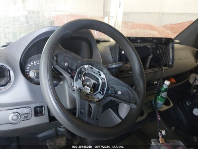 W1W4EDHY8LT025269 Mercedes-Benz Sprinter 2500 High Roof V6